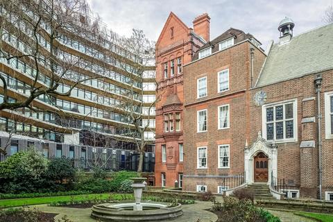 Office to rent, 20-21 Staple Inn Buil London WC1V 7PZ