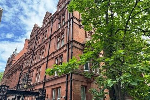 Office to rent, 20-21 Staple Inn Buil London WC1V 7PZ