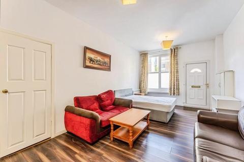 undefined, St Leonards Street, Edinburgh, EH8