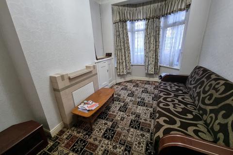 undefined, Epsom Road, Leicester, LE4