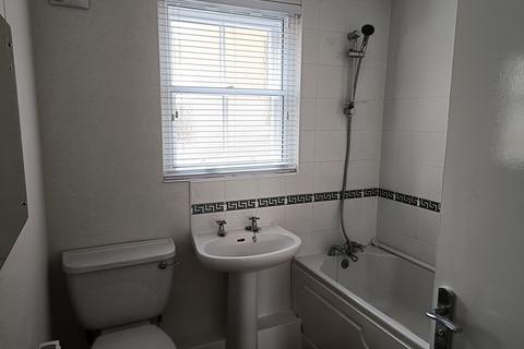 2 bedroom flat to rent, Balderton Gate, Newark NG24