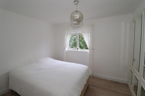 undefined, Westonbirt Close, Kenilworth