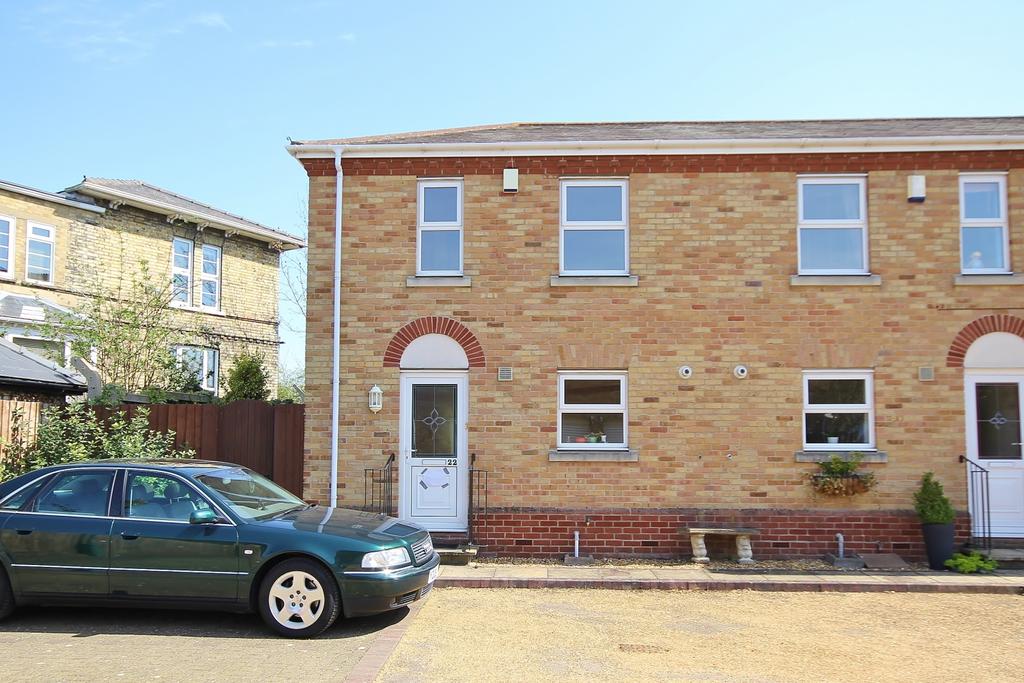 22 Cootes Meadow, St Ives, front