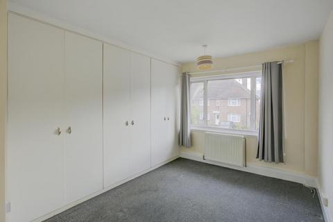 undefined, Chelmsford Avenue, Romford RM5