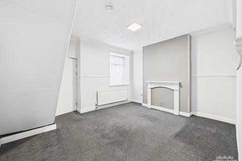 3 bedroom end of terrace house for sale, Halstead Street, Newport,