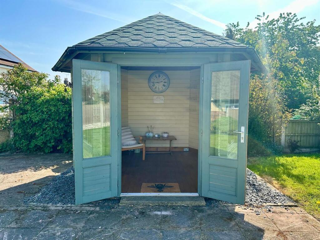 Summer house.jpeg