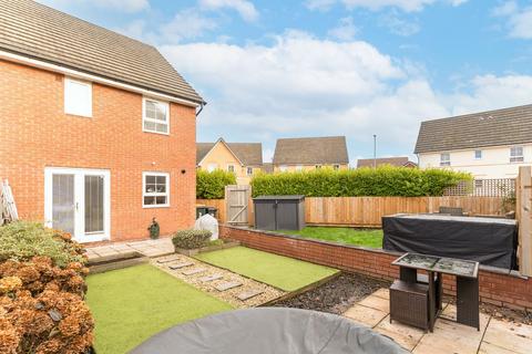 3 bedroom semi-detached house for sale, De Haia Road, Rogerstone, NP10
