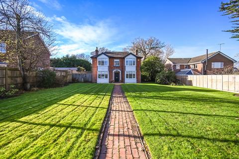 undefined, WALTHAM CHASE