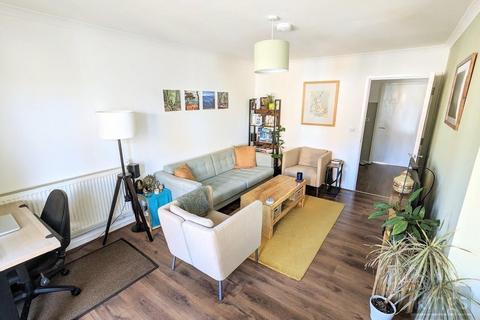 2 bedroom flat for sale, Academia Way, London