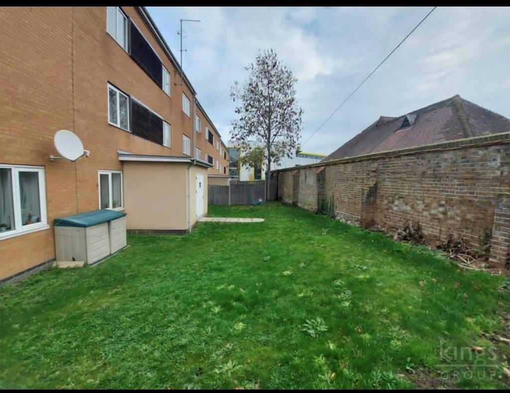 Communal Garden.jpg