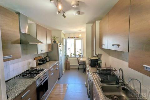 2 bedroom flat for sale, Academia Way, London