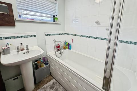 2 bedroom end of terrace house for sale, Little Meadows, York YO32