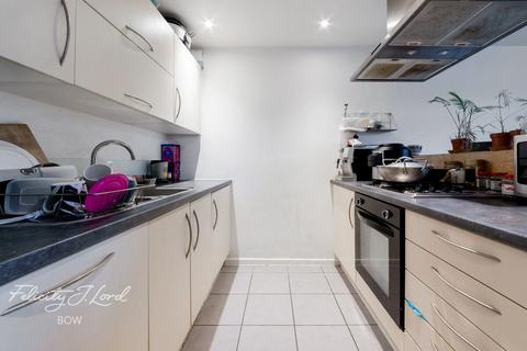 1 bedroom apartment for sale, Violet Road, London, E3
