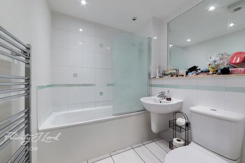 1 bedroom apartment for sale, Violet Road, London, E3