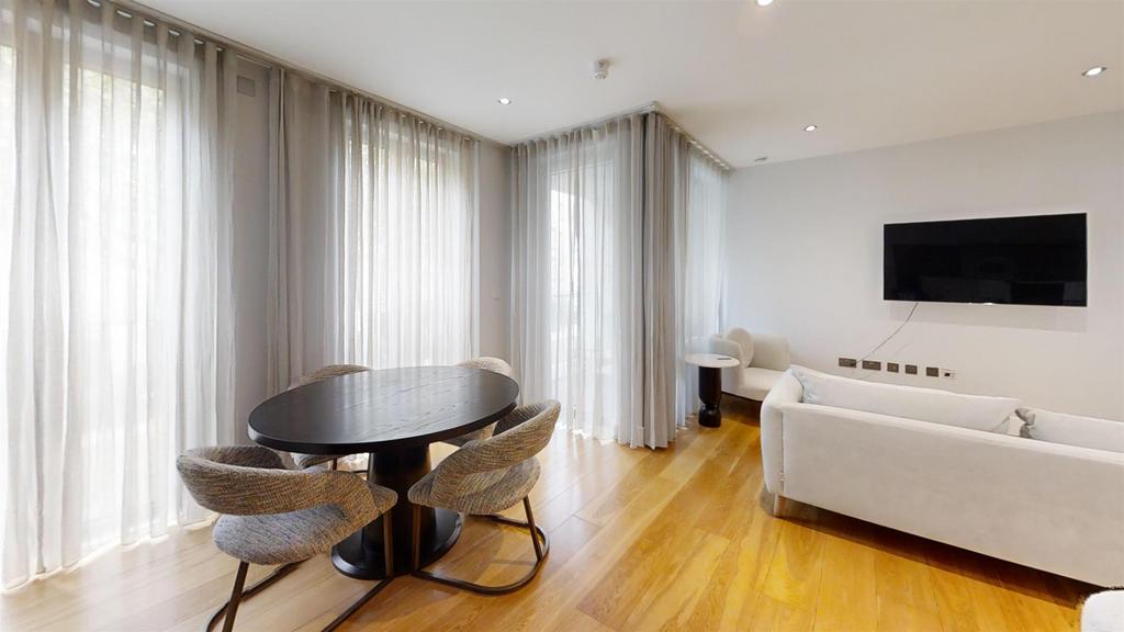 Bonchurch-Road-Portobello-Square-Living-Room 1.jpg