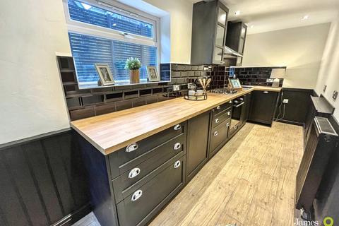 2 bedroom cottage for sale, Hopkinstown Road, Pontypridd CF37