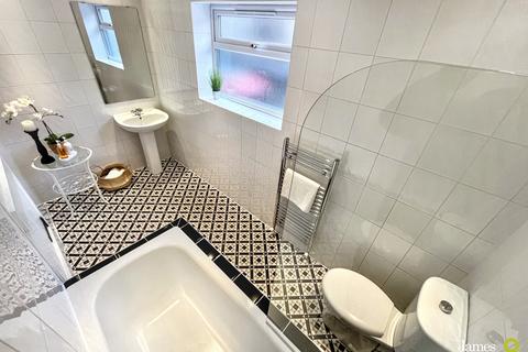 2 bedroom cottage for sale, Hopkinstown Road, Pontypridd CF37