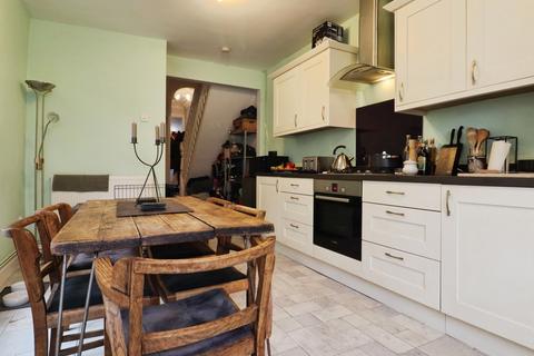 3 bedroom terraced house to rent, Alfred Street, Cardiff, CF24