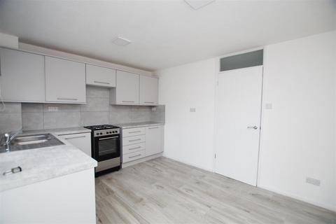 undefined, Austen Crescent, Swindon SN3