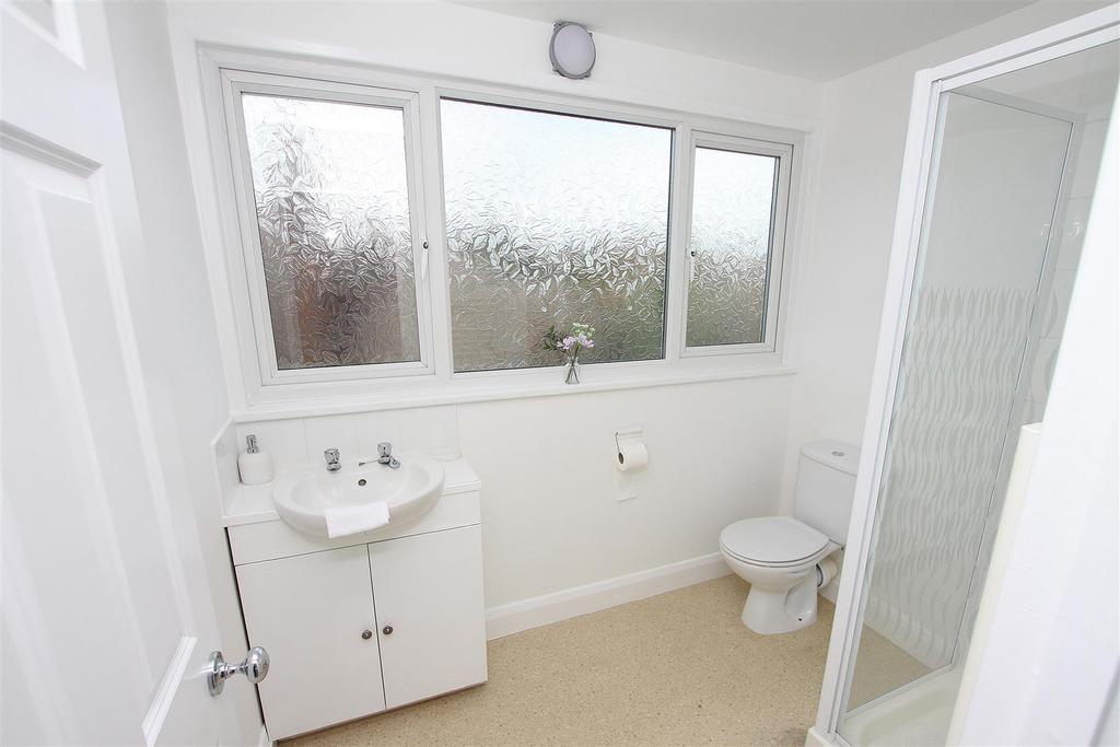 Ensuite.jpg