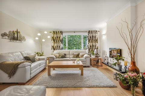 4 bedroom detached house for sale, The Chase, Barnston, Dunmow
