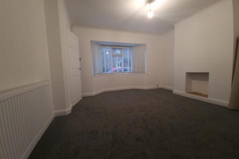 3 bedroom end of terrace house to rent, Beechwood Road, Duston, NN5 6JT