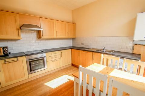 3 bedroom flat to rent, £105pppw - Helmsley Road, Sandyford