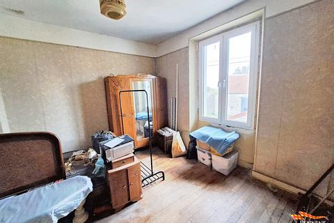 undefined, Le Batteix, Chateul Malvaleix FRANCE CA9