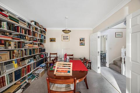 undefined, Sarah Siddons Walk, Cheltenham, Gloucestershire, GL50