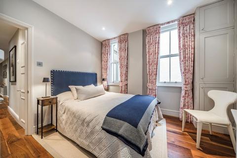 undefined, Winchester Street, London SW1V