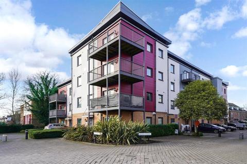 2 bedroom apartment to rent, London, Chingford, Essex, E4