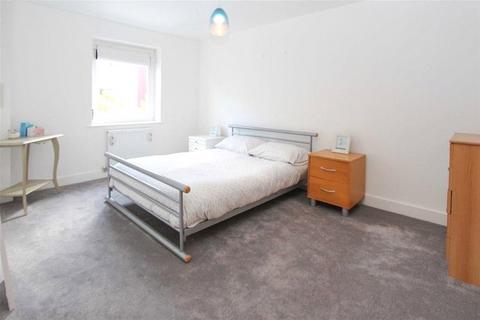 2 bedroom apartment to rent, London, Chingford, Essex, E4