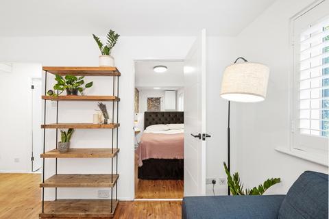 1 bedroom apartment for sale, Samuel Close, London, SE14