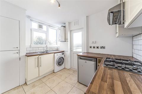 2 bedroom flat for sale, Upper Tooting Park, London, SW17