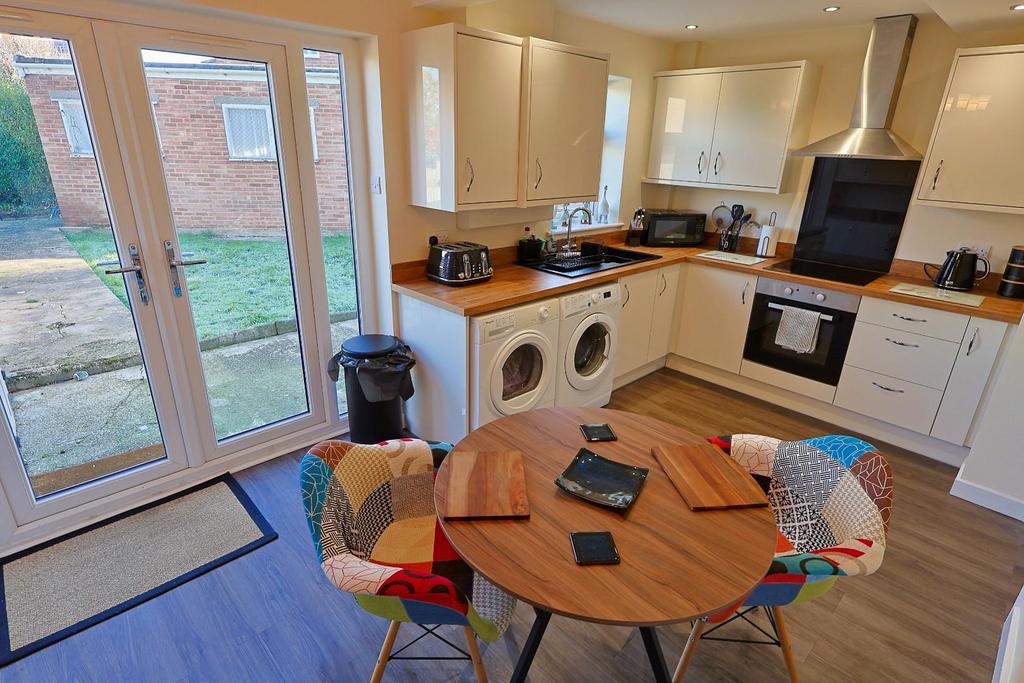 Kitchen / Diner