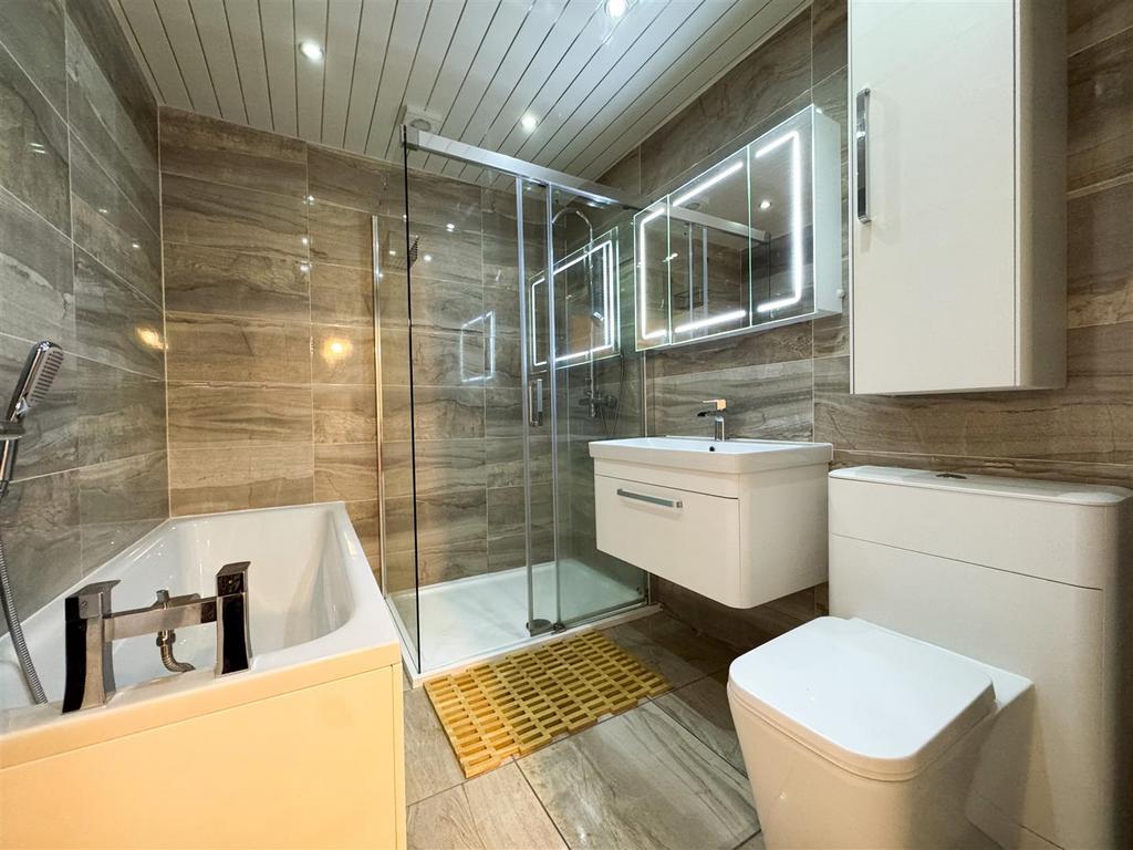 Family bathroom