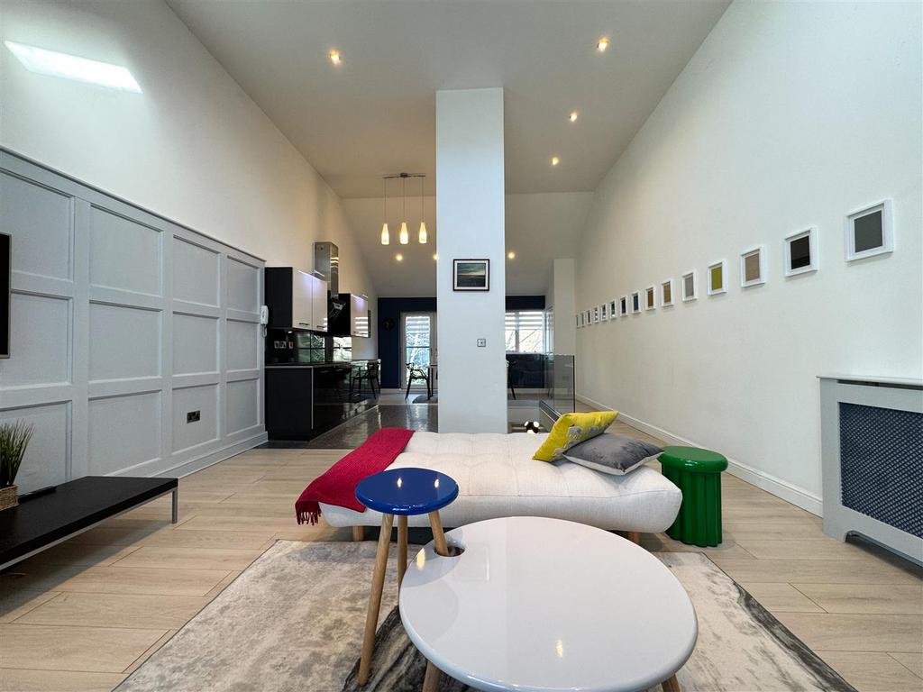 Lounge area