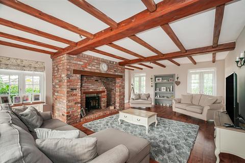 3 bedroom detached house for sale, Welton Old Road, Welton