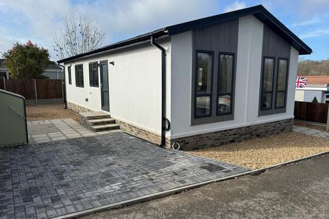 undefined, New Milton, Hampshire, BH25