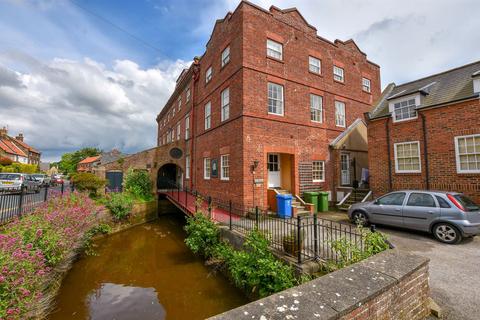 1 bedroom apartment to rent, The Carrs, Whitby YO21