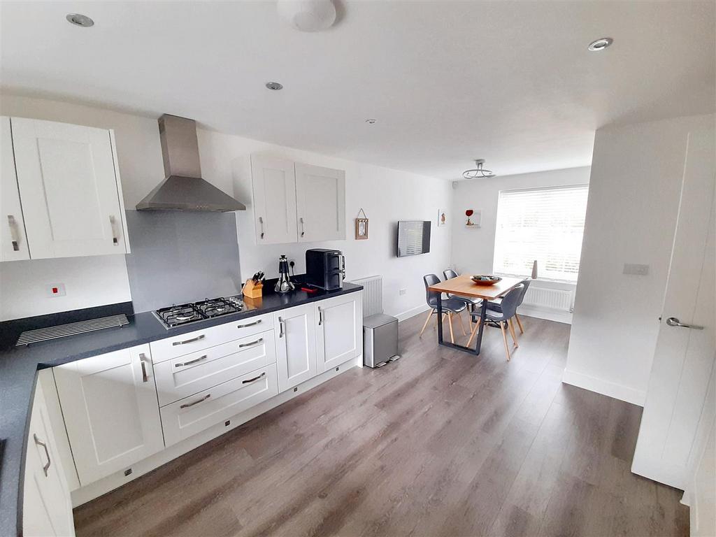 Kitchen dining room 1 new.jpg