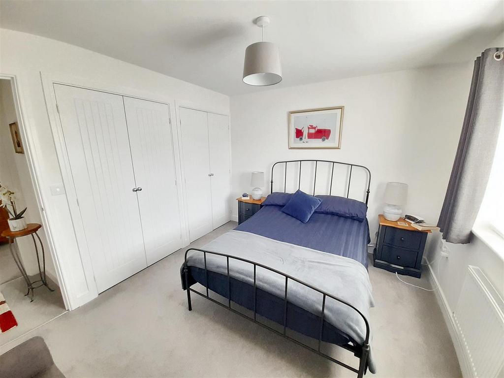 Bedroom 1a new.jpg