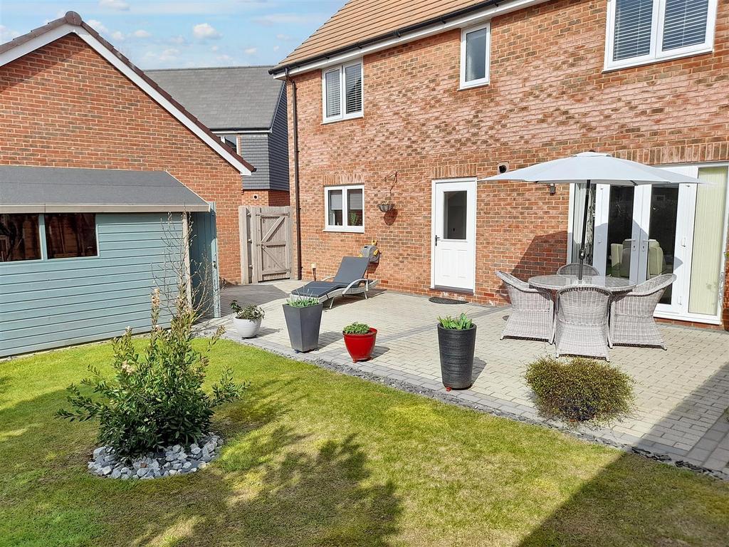 Rear garden 2 new.jpg