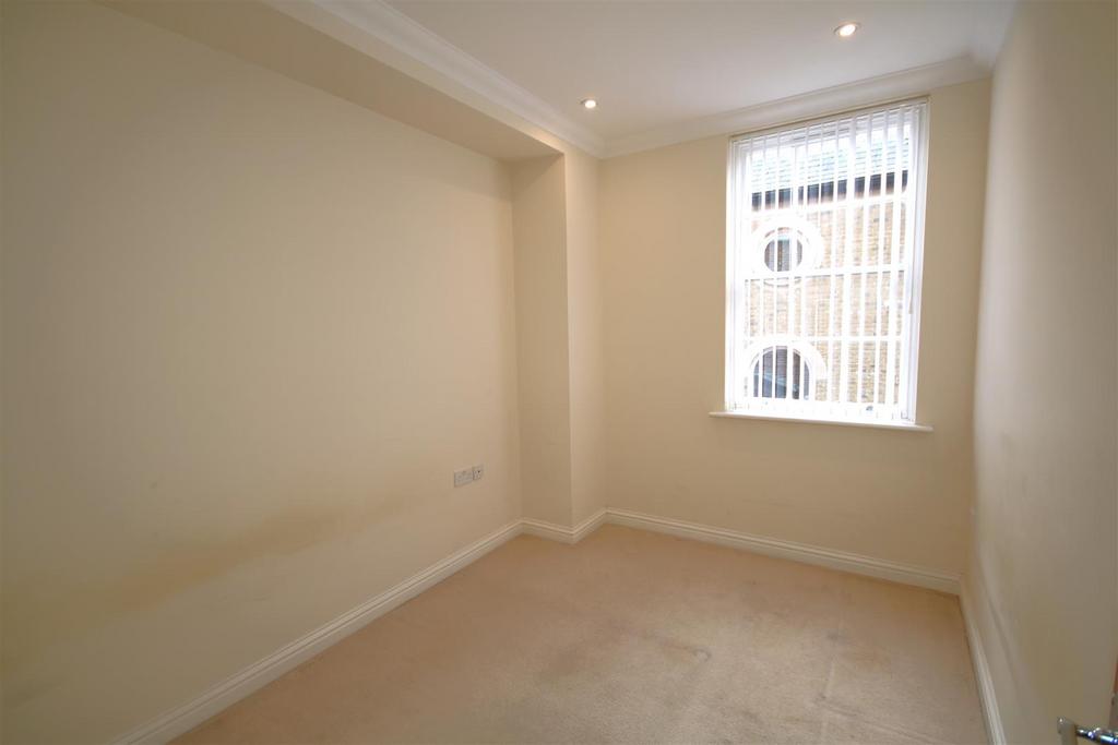 Bedroom, a.JPG