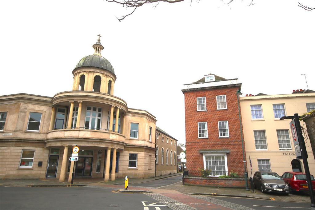 Street View a.JPG
