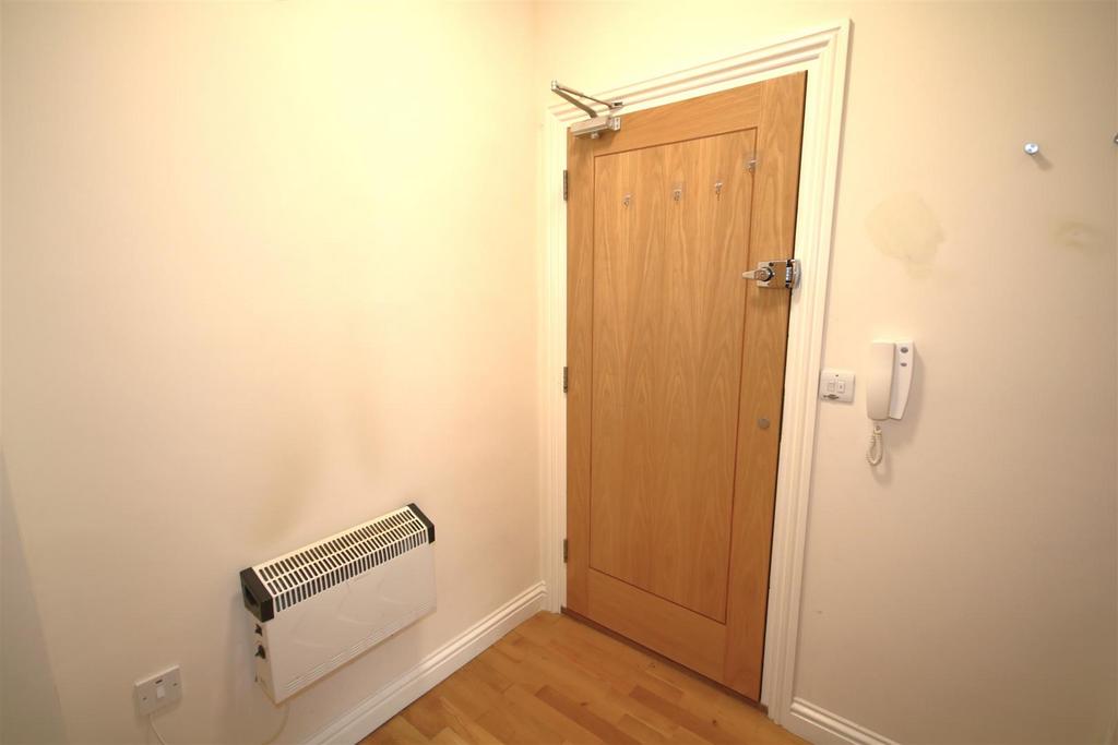 Entrance Hall.JPG