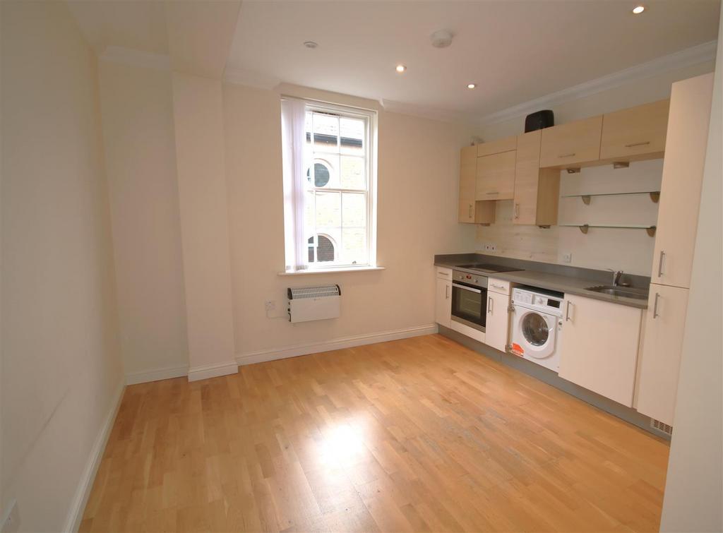 Kitchen b.JPG