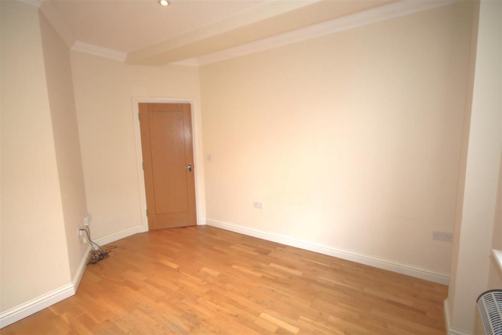 Kitchen c.JPG