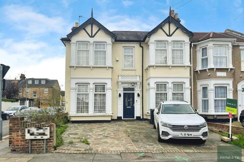 undefined, De Vere Gardens, Ilford, IG1