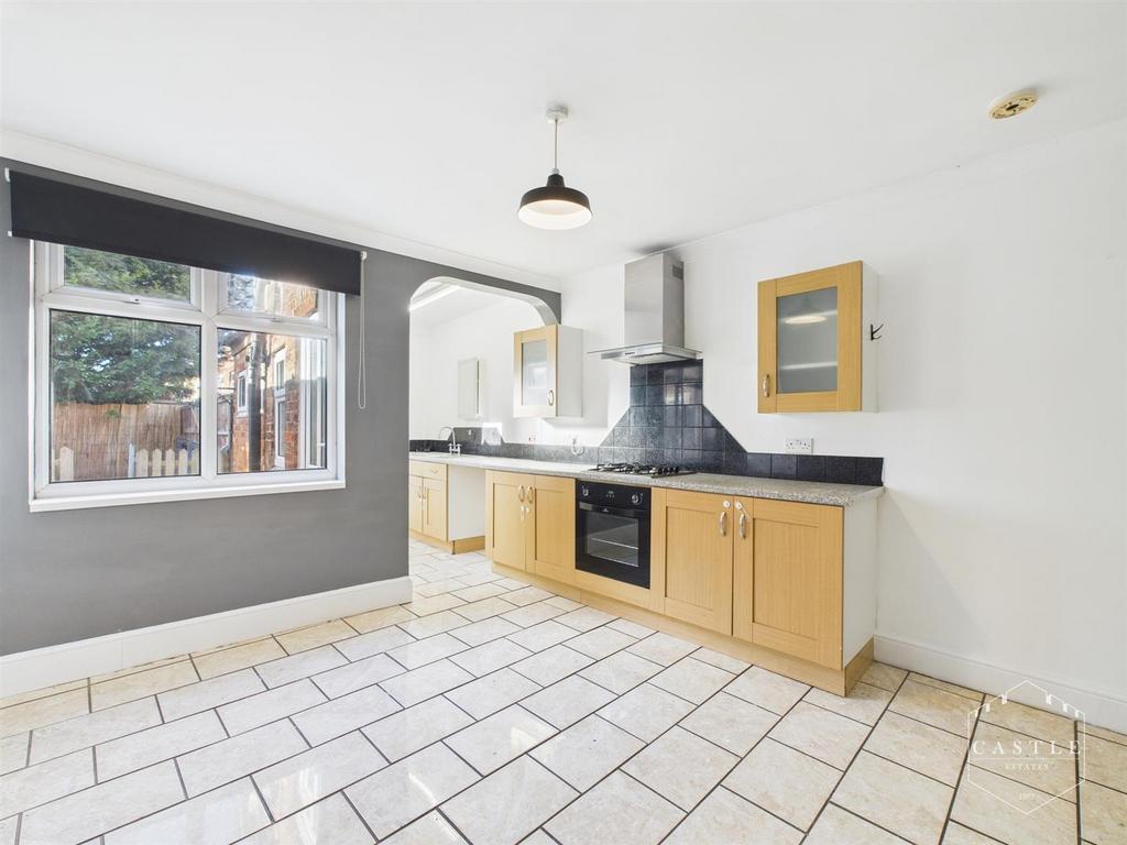 Dining kitchen